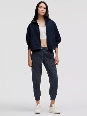 NWT Lululemon Dance Studio Mid Rise Jogger 7/8 length/6 Reg/ Teal